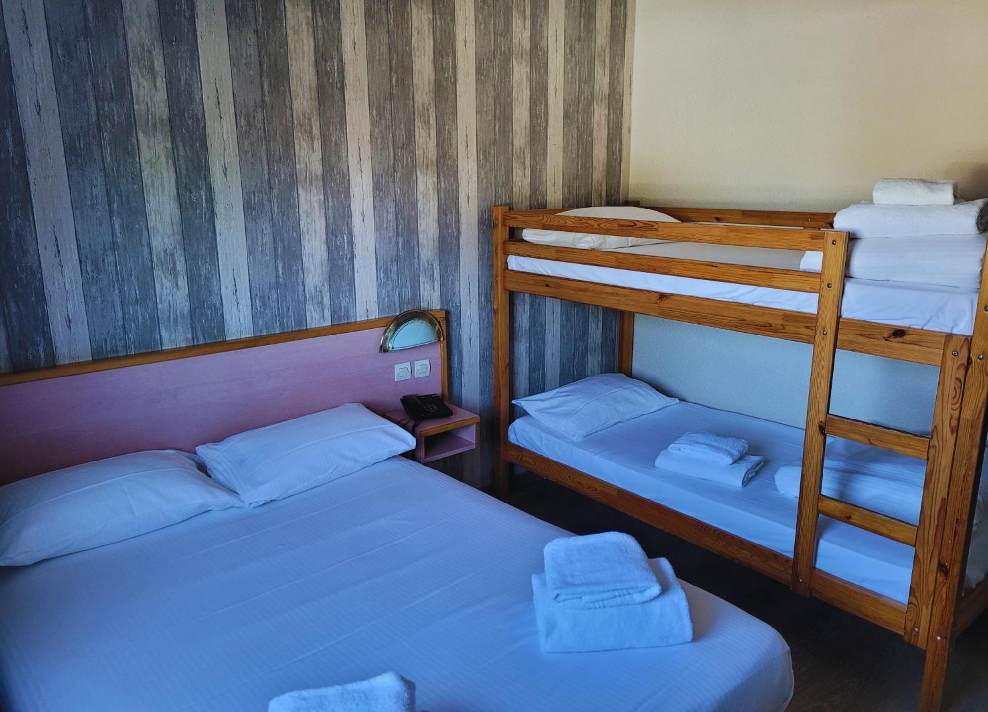 Hotel Restaurant Les Chataigniers 普里瓦 客房 照片